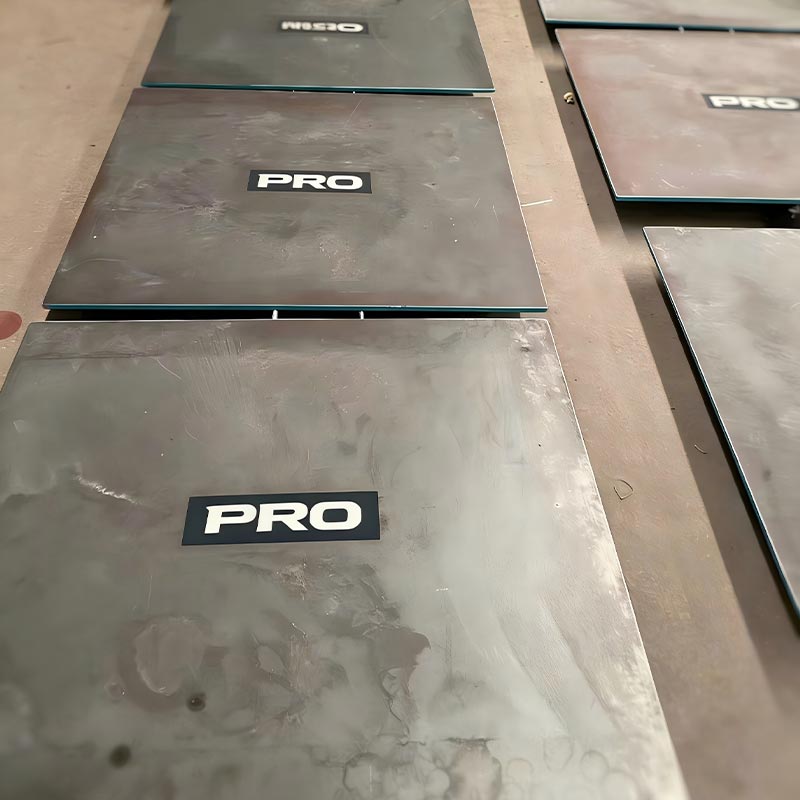 Blokavimo mašinos padėklas